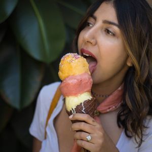 Meet your Posher, Yasmina